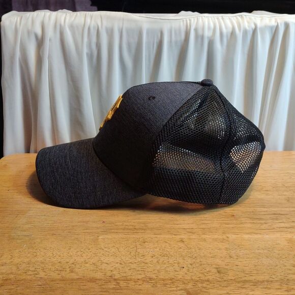 Under Armour Pittsburgh Pirates Trucker Snapback Hat - NWOT - Picture 3 of 8